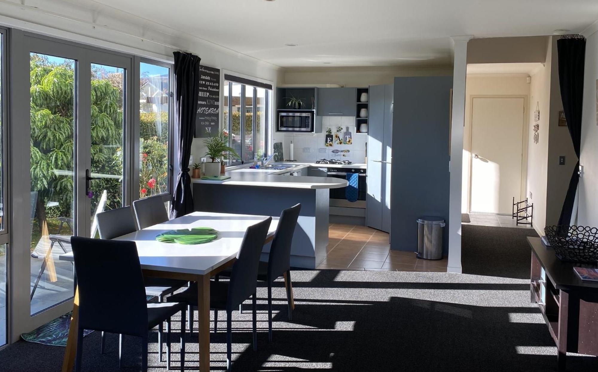 A Home Away From Home In Wanaka Exterior photo